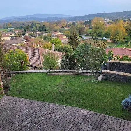 Charmante Maison De Famille Pres De Lyon Holiday home *
