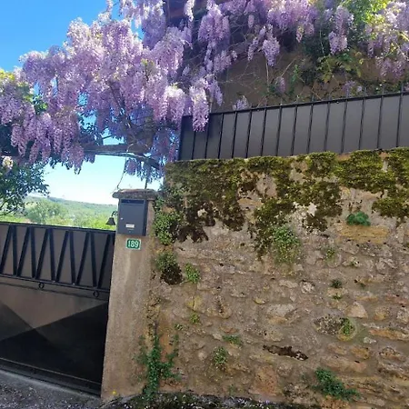 Сasa de vacaciones Charmante Maison De Famille Près De Lyon- Climatisée